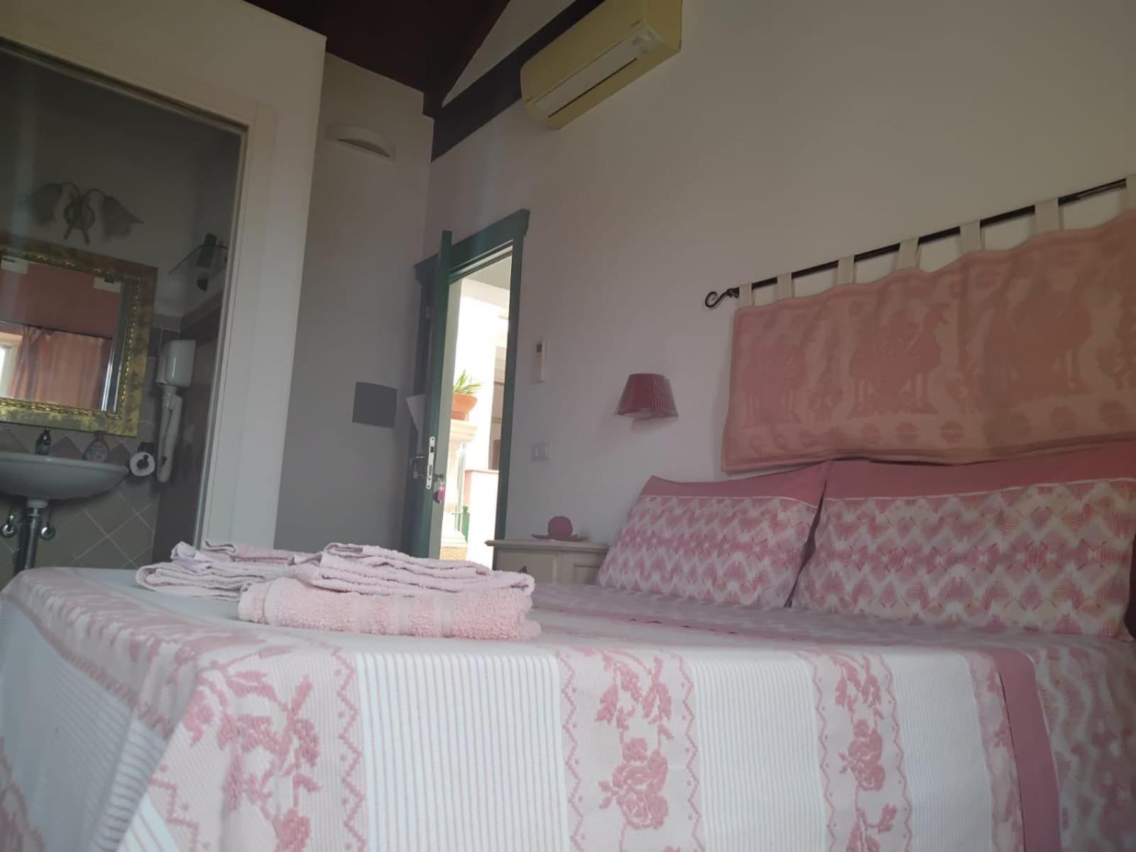 B&B Guest House Il Porto Vecchio Stintino Exterior foto
